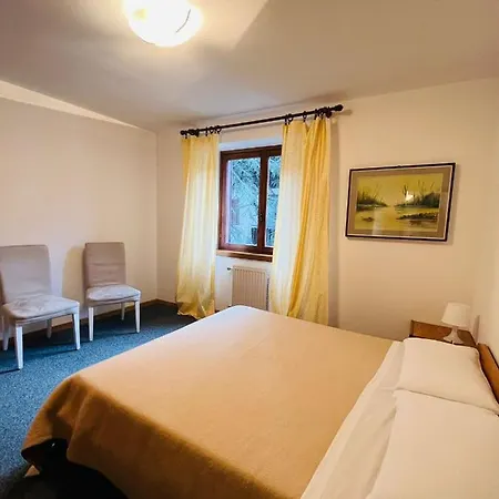 Couette-café San Luigi - &