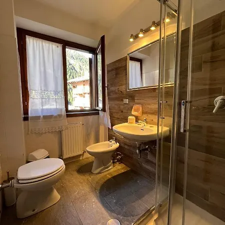 San Luigi - & 3* Campodolcino