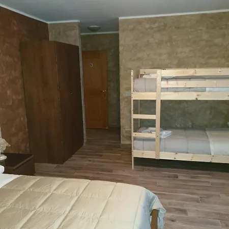 Couette-café San Luigi - &