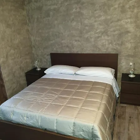 San Luigi - & Couette-café 3*